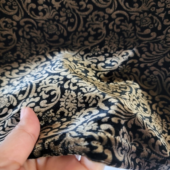 JONDEN Black Tan Paisley Velvet Blouse Sz L Drape Long Sleeve Fall Minimalist - Picture 6 of 11